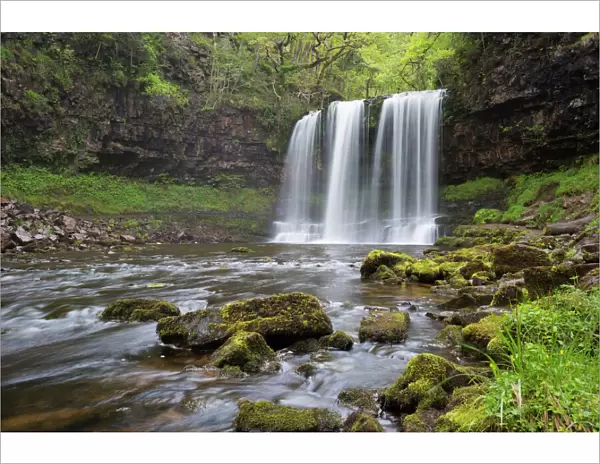 Sgwd yr Eira waterfall, Ystradfellte, Brecon Beacons National Park, Powys, Wales