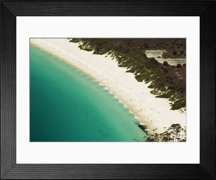 Framed Print : Wave patterns on the White Sand Beach of Wineglass Bay, Freycinet National Park Framed Print : Wave patterns on the White Sand Beach of Wineglass Bay, Freycinet National Park