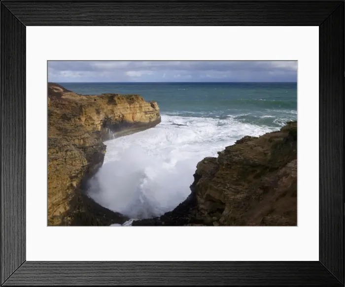 Framed Print : The Grotto, Port Campbell, Great Ocean Road, Victoria, Australia Framed Print : The Grotto, Port Campbell, Great Ocean Road, Victoria, Australia
