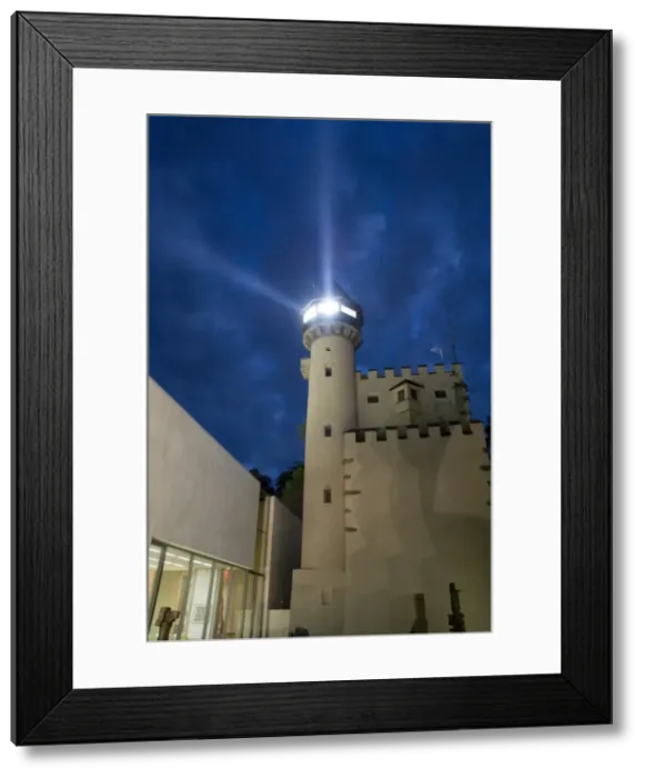 Framed Print : Monchsberg and Museum der Moderne, Salzburg, Austria, Europe Framed Print : Monchsberg and Museum der Moderne, Salzburg, Austria, Europe