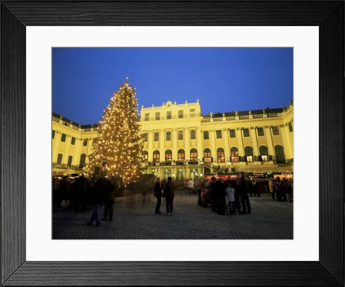 Framed Print : Christmas tree in front of Schonbrunn Palace at dusk, UNESCO World Heritage Site Framed Print : Christmas tree in front of Schonbrunn Palace at dusk, UNESCO World Heritage Site