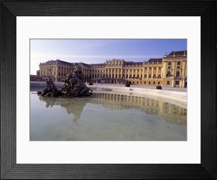Framed Print : Exterior of the Schloss Schonbrunn (Schonbrunn Palace), with fountain and pool in front Framed Print : Exterior of the Schloss Schonbrunn (Schonbrunn Palace), with fountain and pool in front