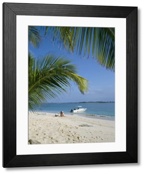 Framed Print : Sandy Cay, Bahamas, Central America Framed Print : Sandy Cay, Bahamas, Central America