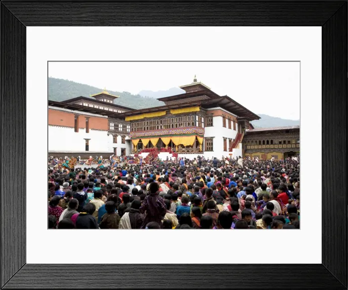 Framed Print : Buddhist festival (Tsechu), Trashi Chhoe Dzong, Thimphu, Bhutan, Asia Framed Print : Buddhist festival (Tsechu), Trashi Chhoe Dzong, Thimphu, Bhutan, Asia