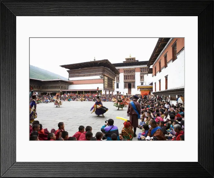 Framed Print : Buddhist festival (Tsechu), Trashi Chhoe Dzong, Thimphu, Bhutan, Asia Framed Print : Buddhist festival (Tsechu), Trashi Chhoe Dzong, Thimphu, Bhutan, Asia