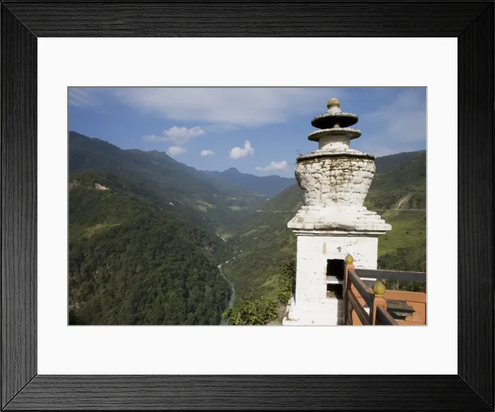 Framed Print : Puna Tsang River, Trongsa Dzong, Trongsa, Bhutan, Asia Framed Print : Puna Tsang River, Trongsa Dzong, Trongsa, Bhutan, Asia