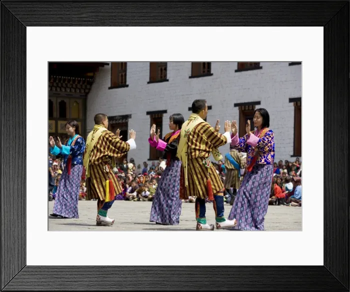Framed Print : Buddhist festival (Tsechu), Trashi Chhoe Dzong, Thimphu, Bhutan, Asia Framed Print : Buddhist festival (Tsechu), Trashi Chhoe Dzong, Thimphu, Bhutan, Asia