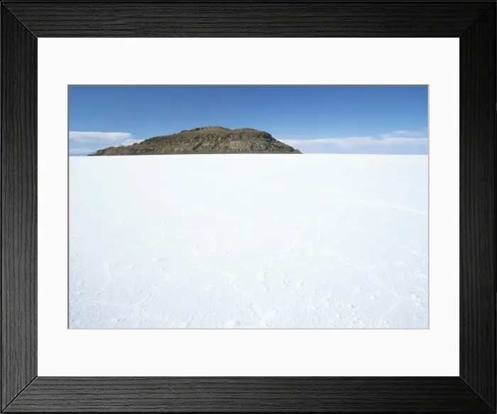 Framed Print : Isla de los Pescadores in centre, salt flats, Salar de Uyuni, Southwest Highlands Framed Print : Isla de los Pescadores in centre, salt flats, Salar de Uyuni, Southwest Highlands