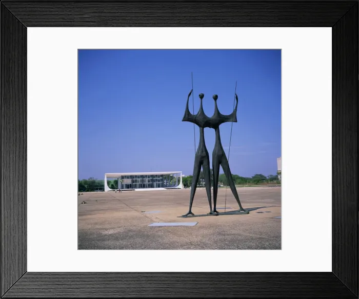 Framed Print : Statues, before the Palacio da Justica, Brasilia, UNESCO World Heritage Site Framed Print : Statues, before the Palacio da Justica, Brasilia, UNESCO World Heritage Site