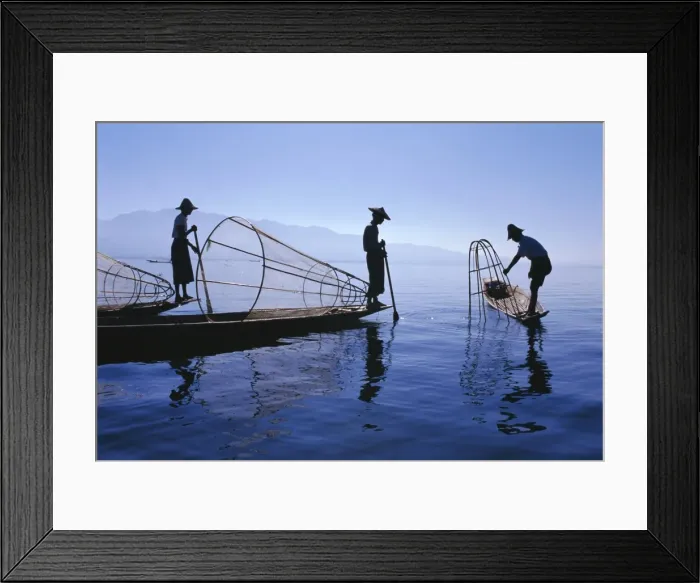 Framed Print : Intha Fishermen, Inle Lake, Shan State, Myanmar (Burma) Framed Print : Intha Fishermen, Inle Lake, Shan State, Myanmar (Burma)