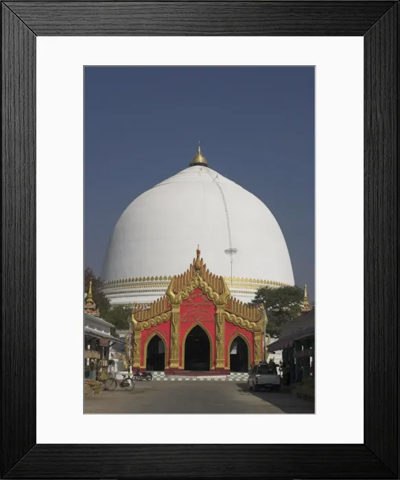Framed Print : Hemispherical dome rising to height of 46m of the Kaunghmudaw Paya (Rajamanisula Pagoda) Framed Print : Hemispherical dome rising to height of 46m of the Kaunghmudaw Paya (Rajamanisula Pagoda)