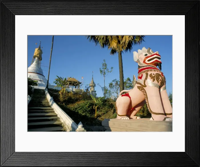 Framed Print : Chinthe guards hilltop pagoda, Mawlamyine, Myanmar (Burma), Asia Framed Print : Chinthe guards hilltop pagoda, Mawlamyine, Myanmar (Burma), Asia