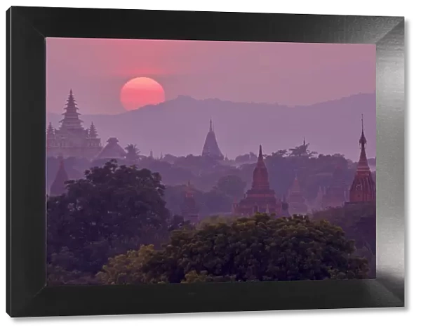 Sunset, Bagan (Pagan), Myanmar (Burma), Asia