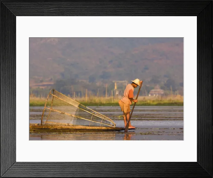 Framed Print : Fisherman on Inle Lake, Shan States, Myanmar (Burma), Asia Framed Print : Fisherman on Inle Lake, Shan States, Myanmar (Burma), Asia