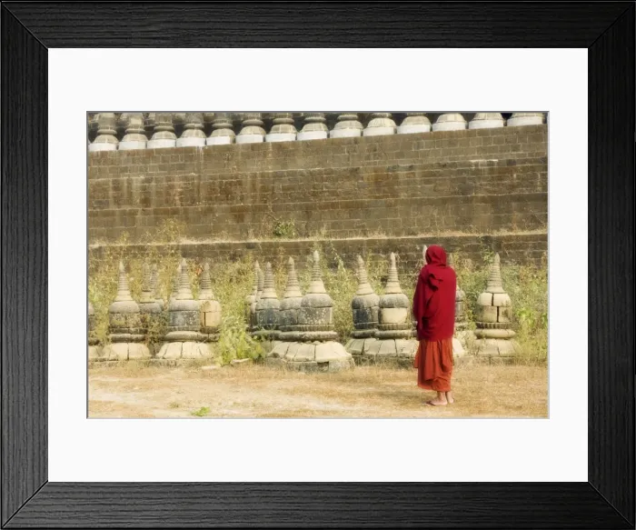 Framed Print : Monk at the Kothaung Temple, Mrauk U, Myanmar (Burma), Asia Framed Print : Monk at the Kothaung Temple, Mrauk U, Myanmar (Burma), Asia