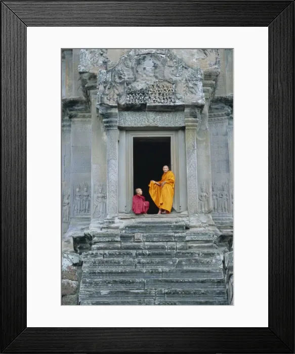Framed Print : Buddhist monks at Angkor Wat, Angkor, UNESCO World Heritage Site, Siem Reap