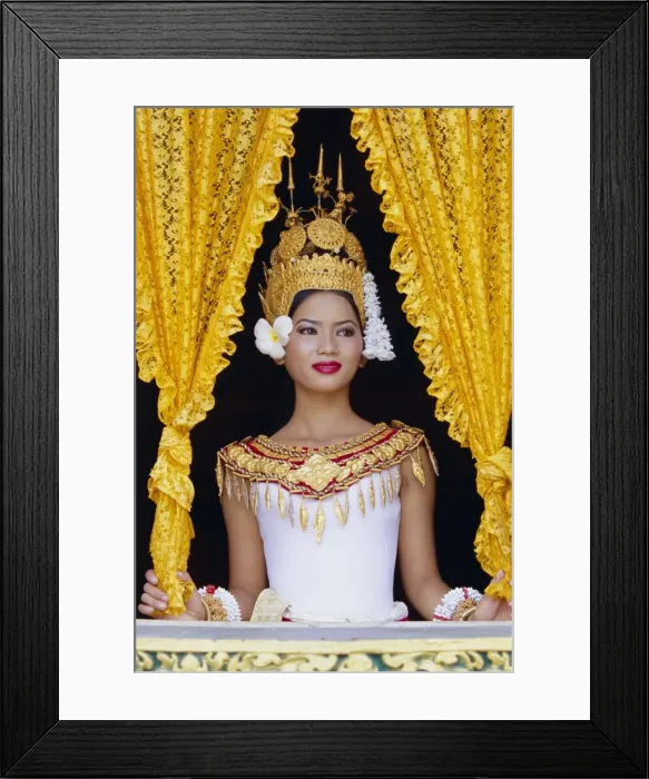 Framed Print : Portrait of a traditional Cambodian dancer, Angkor Wat, Siem Reap, Cambodia Framed Print : Portrait of a traditional Cambodian dancer, Angkor Wat, Siem Reap, Cambodia