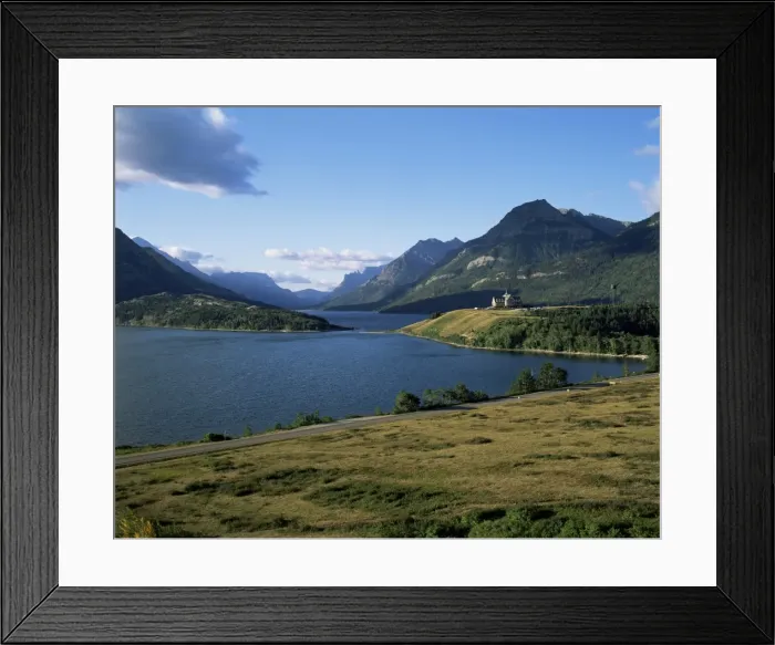 Framed Print : Waterton Lakes and Hotel Prince of Wales, Rocky Mountains, Alberta, Canada, North America Framed Print : Waterton Lakes and Hotel Prince of Wales, Rocky Mountains, Alberta, Canada, North America