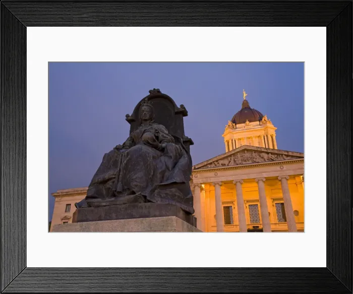 Framed Print : Queen Victoria statue and Legislative Building, Winnipeg, Manitoba, Canada, North America Framed Print : Queen Victoria statue and Legislative Building, Winnipeg, Manitoba, Canada, North America
