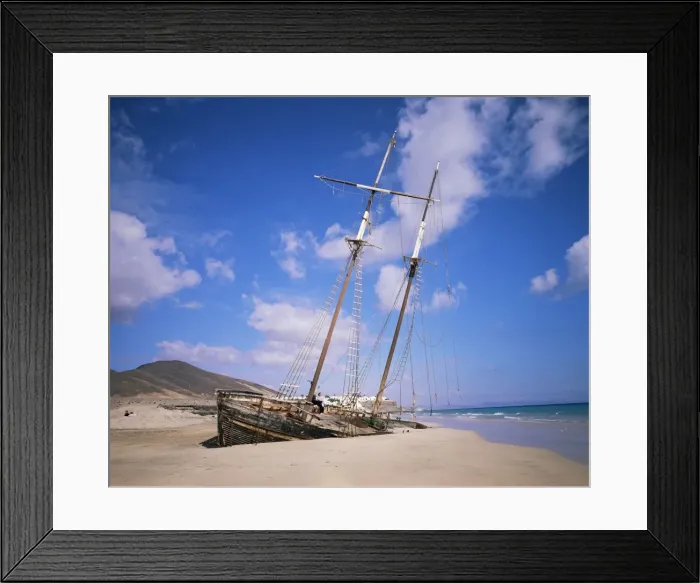 Framed Print : Shipwreck on the beach, Fuerteventura, Canary Islands, Spain, Atlantic, Europe Framed Print : Shipwreck on the beach, Fuerteventura, Canary Islands, Spain, Atlantic, Europe