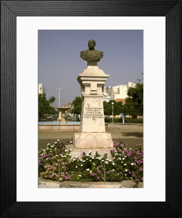 Framed Print : Albuquerque statue, Praia, Santiago, Cape Verde Islands, Africa Framed Print : Albuquerque statue, Praia, Santiago, Cape Verde Islands, Africa
