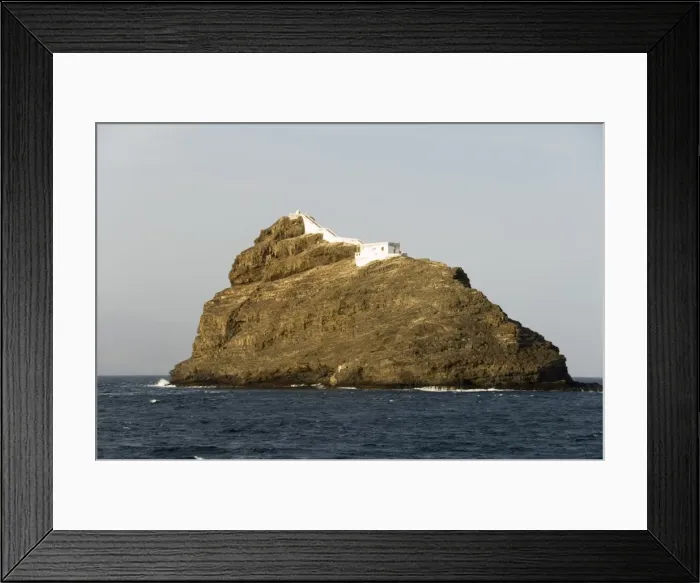 Framed Print : Lighthouse on rock in harbour at Mindelo, Sao Vicente, Cape Verde Islands, Africa Framed Print : Lighthouse on rock in harbour at Mindelo, Sao Vicente, Cape Verde Islands, Africa