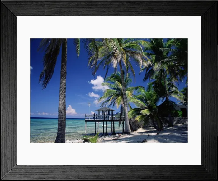 Framed Print : Waterside restaurant beneath palms, Old Man Bay, Grand Cayman, Cayman Islands Framed Print : Waterside restaurant beneath palms, Old Man Bay, Grand Cayman, Cayman Islands