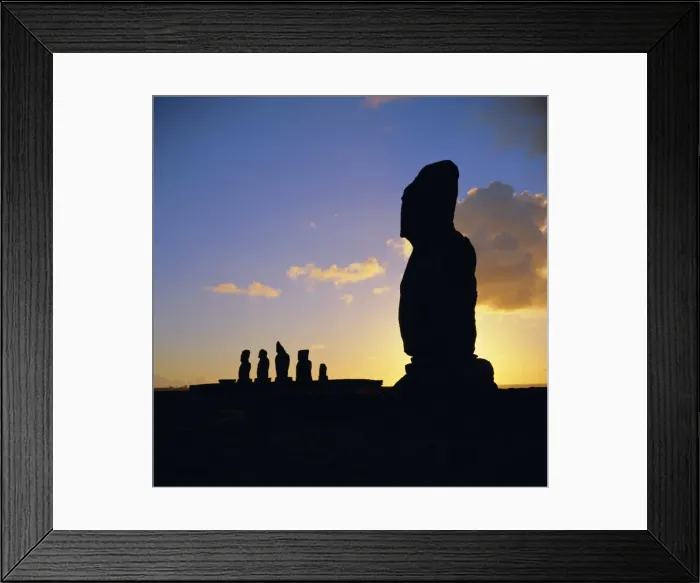Framed Print : Silhouette of Ahu Tahai in foreground and behind the five moai (statues) of Ahu Vai Uri Framed Print : Silhouette of Ahu Tahai in foreground and behind the five moai (statues) of Ahu Vai Uri
