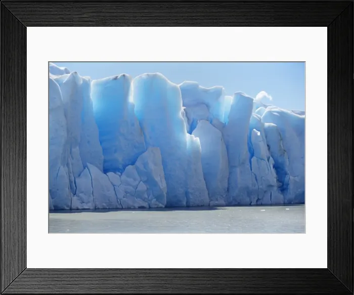 Framed Print : Icebergs, Lake Gray, Torres del Paine National Park, Patagonia, Chile, South America Framed Print : Icebergs, Lake Gray, Torres del Paine National Park, Patagonia, Chile, South America