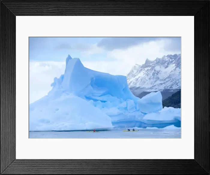 Framed Print : People kayaking near floating icebergs, Lago Gray (Lake Gray), Torres del Paine National Park Framed Print : People kayaking near floating icebergs, Lago Gray (Lake Gray), Torres del Paine National Park