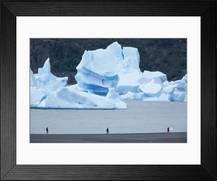 Framed Print : People walking near floating icebergs, Lago Gray (Lake Gray), Torres del Paine National Park Framed Print : People walking near floating icebergs, Lago Gray (Lake Gray), Torres del Paine National Park