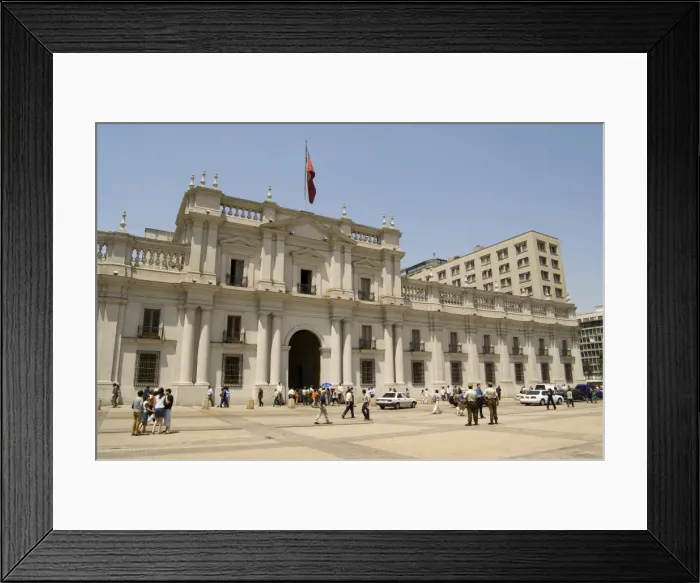Framed Print : Palacio de la Moneda, Santiago, Chile, South America Framed Print : Palacio de la Moneda, Santiago, Chile, South America