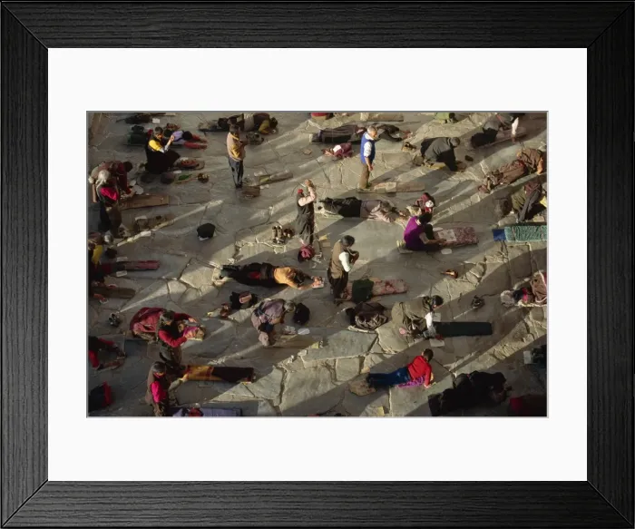 Framed Print : Pilgrims prostrating, Jokhang Temple, Barkhor, Lhasa, Tibet, China, Asia
