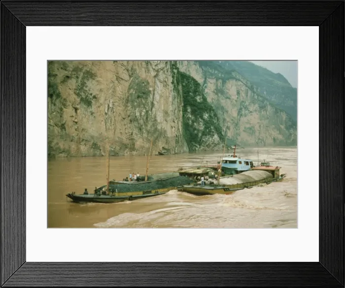 Framed Print : Coal barges in the Xiling Gorge on the Yangtze River, Hubei, China, Asia Framed Print : Coal barges in the Xiling Gorge on the Yangtze River, Hubei, China, Asia