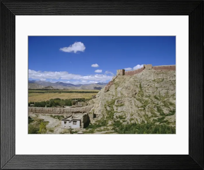 Framed Print : Gyanze (Gyantse), Tibet, China, Asia Framed Print : Gyanze (Gyantse), Tibet, China, Asia