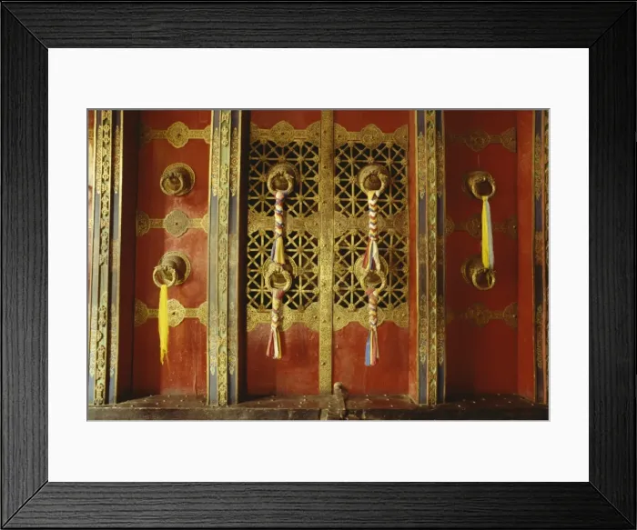 Framed Print : Detail of door in the Potala Palace, UNESCO World Heritage Site, Lhasa Framed Print : Detail of door in the Potala Palace, UNESCO World Heritage Site, Lhasa
