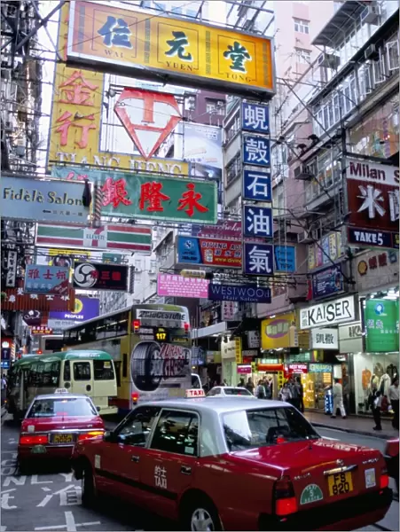 Busy street, Causeway Bay, Hong Kong Island, Hong Kong, China, Asia