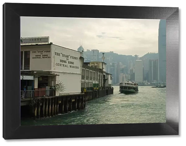 Tsim Sha Tsui Star Ferry Terminal, Kowloon, Hong Kong, China, Asia
