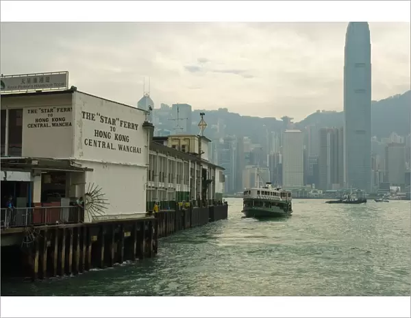 Tsim Sha Tsui Star Ferry Terminal, Kowloon, Hong Kong, China, Asia
