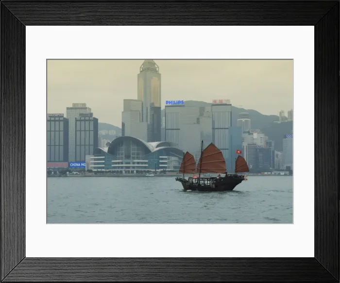 Framed Print : One of the last remaining Chinese sailing junks on Victoria Harbour, Hong Kong Framed Print : One of the last remaining Chinese sailing junks on Victoria Harbour, Hong Kong