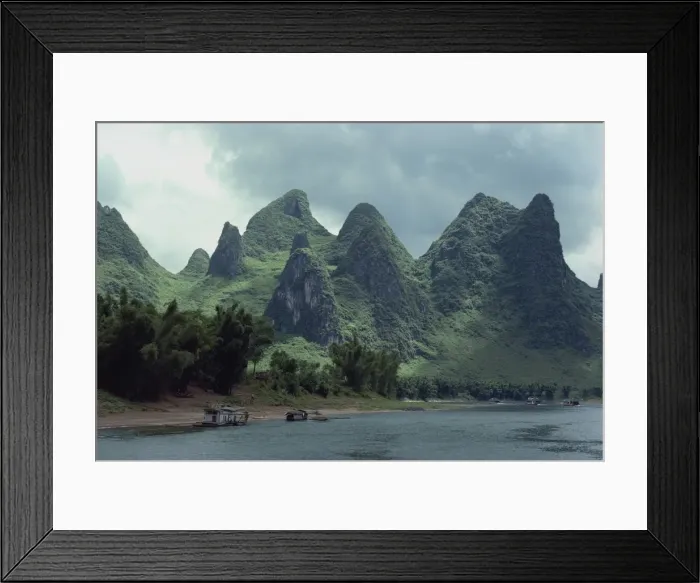 Framed Print : The River Li between Gweilin and Yangshuo in Guangxi Province, China, Asia Framed Print : The River Li between Gweilin and Yangshuo in Guangxi Province, China, Asia