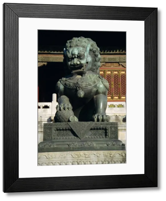 Framed Print : Bronze lion statue, Forbidden City, Beijing, China, Asia Framed Print : Bronze lion statue, Forbidden City, Beijing, China, Asia
