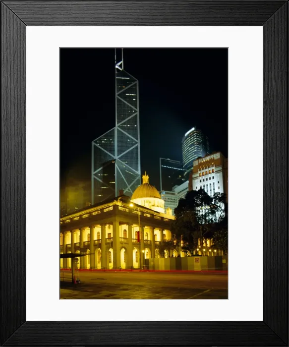 Framed Print : The Bank of China Building and the Old Supreme Court Building by night Framed Print : The Bank of China Building and the Old Supreme Court Building by night