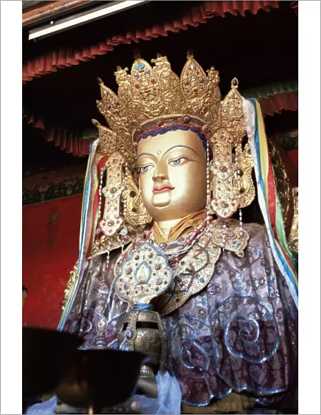 Statue of the Buddha, Lhasa, Tibet, China, Asia