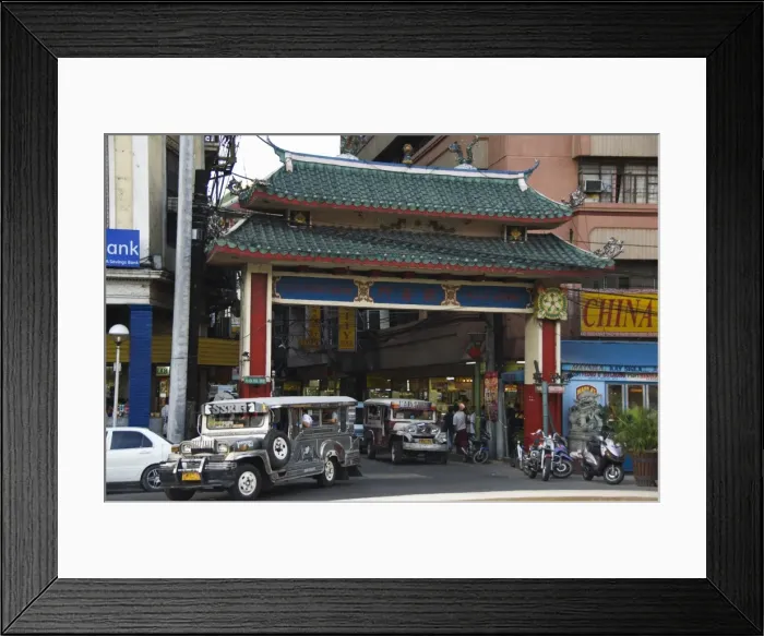 Framed Print : Jeepney driving under Chinatown Gate, Manila, Philippines, Southeast Asia, Asia Framed Print : Jeepney driving under Chinatown Gate, Manila, Philippines, Southeast Asia, Asia