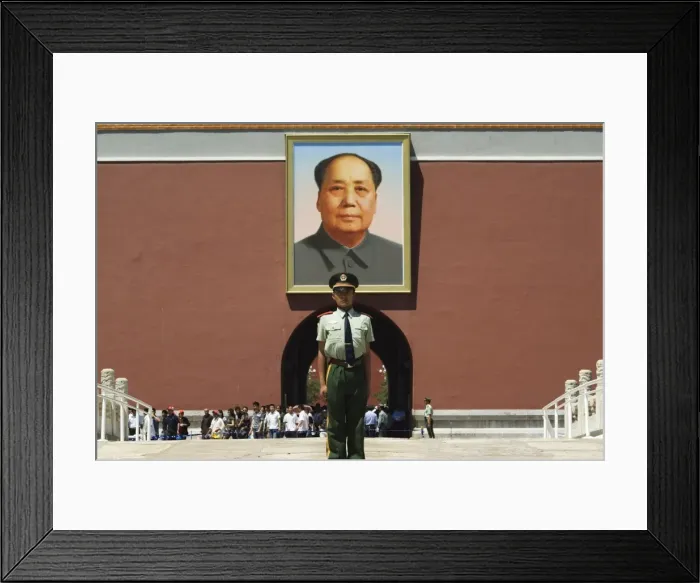 Framed Print : Young guard in front of a portrait of Mao Zhe Dong on the Gate of Heavenly Peace built in the 15th century on the edge of Tiananmen Square, Beijing Framed Print : Young guard in front of a portrait of Mao Zhe Dong on the Gate of Heavenly Peace built in the 15th century on the edge of Tiananmen Square, Beijing
