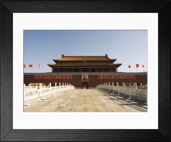 Framed Print : Gate of Heavenly Peace and portrait of Mao Zhe Dong, Tiananmen Square, Beijing, China, Asia Framed Print : Gate of Heavenly Peace and portrait of Mao Zhe Dong, Tiananmen Square, Beijing, China, Asia