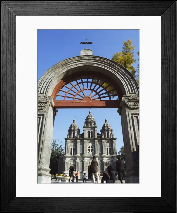 Framed Print : Chinese style and modern architecture combined at Beijing West Train Station Framed Print : Chinese style and modern architecture combined at Beijing West Train Station