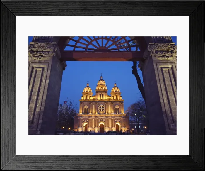 Framed Print : The Sinosteel and e Plaza building in Zhongguancun, Chinas biggest computer Framed Print : The Sinosteel and e Plaza building in Zhongguancun, Chinas biggest computer