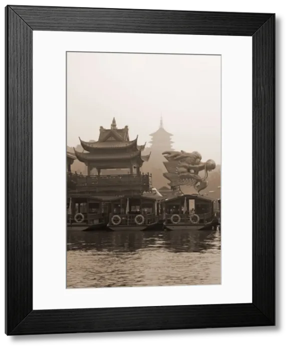Framed Print : Boat on West Lake, Hangzhou, Zhejiang Province, China, Asia Framed Print : Boat on West Lake, Hangzhou, Zhejiang Province, China, Asia